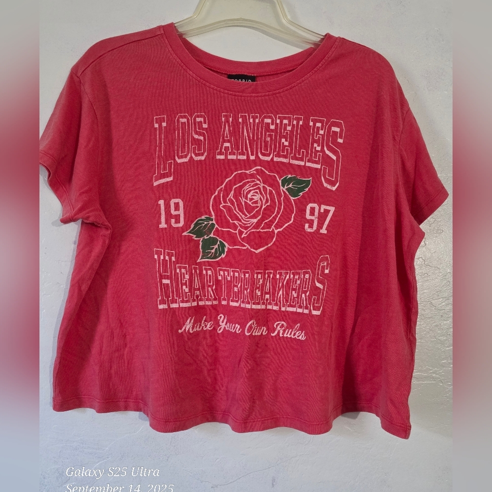Torrid Pink Crew Neck Top Size 00